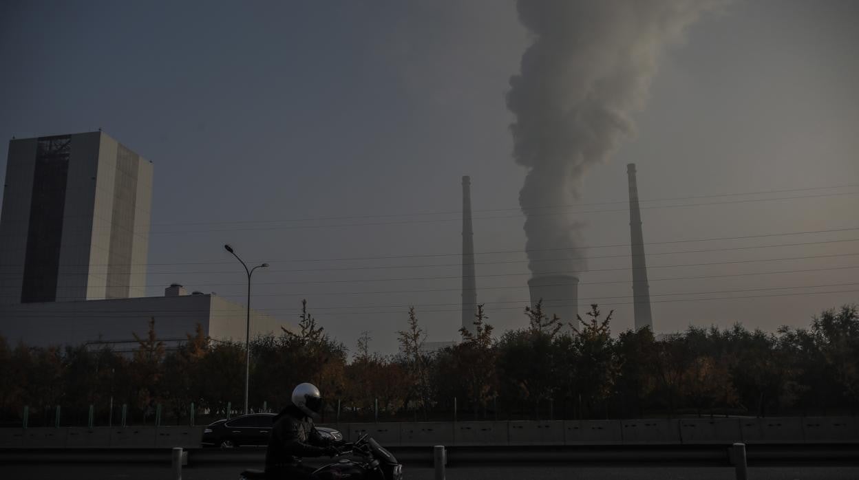 China promete alcanzar su máximo de emisiones antes de 2030