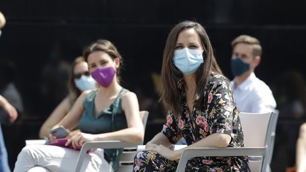 Irene Montero tacha de «maltratador» al exmarido de Juana Rivas y se felicita por el indulto parcial