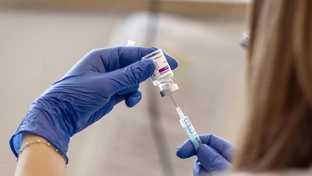 La OMS señala que la vacunación obligatoria debe ser el «último recurso»