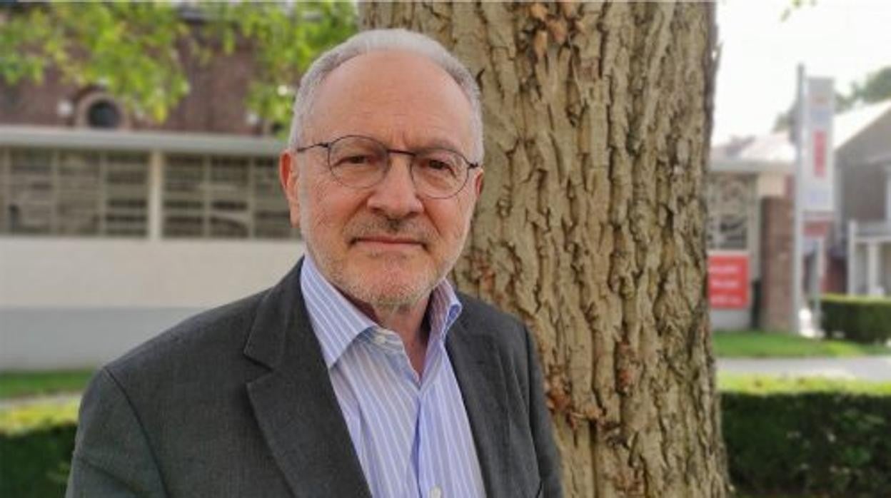 Nathan Clumeck es catedrático emérito de epidemiología de la ULB (Bruselas)