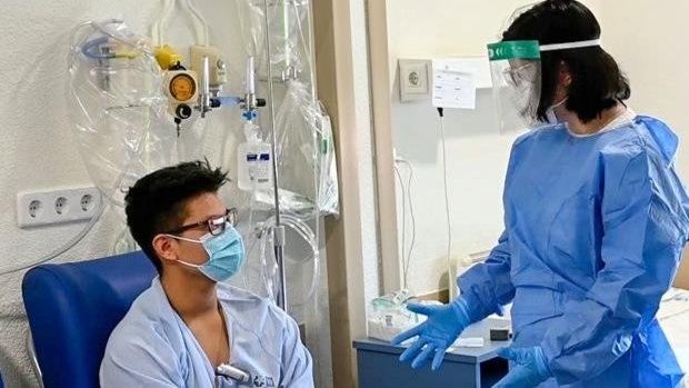 Mutaciones genéticas previas al contagio, la razón por la qué jóvenes sanos acaban en la UCI