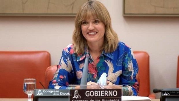 Los docentes acusan a Alegría de «regalar las plazas a los interinos» por no exigirles una oposición