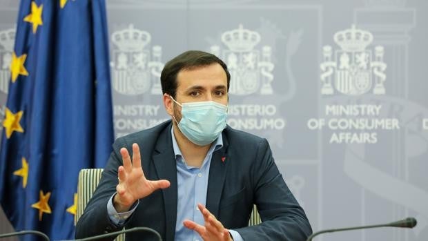 El Ministerio de Garzón se centra ahora en dar consejos para que el uso del táper «no suponga ningún peligro»