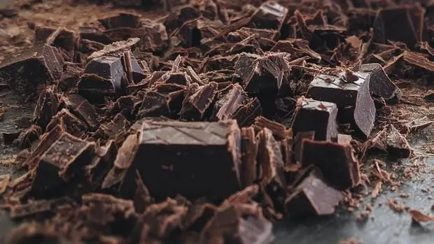 Alerta alimentaria por un chocolate negro comercializado en España