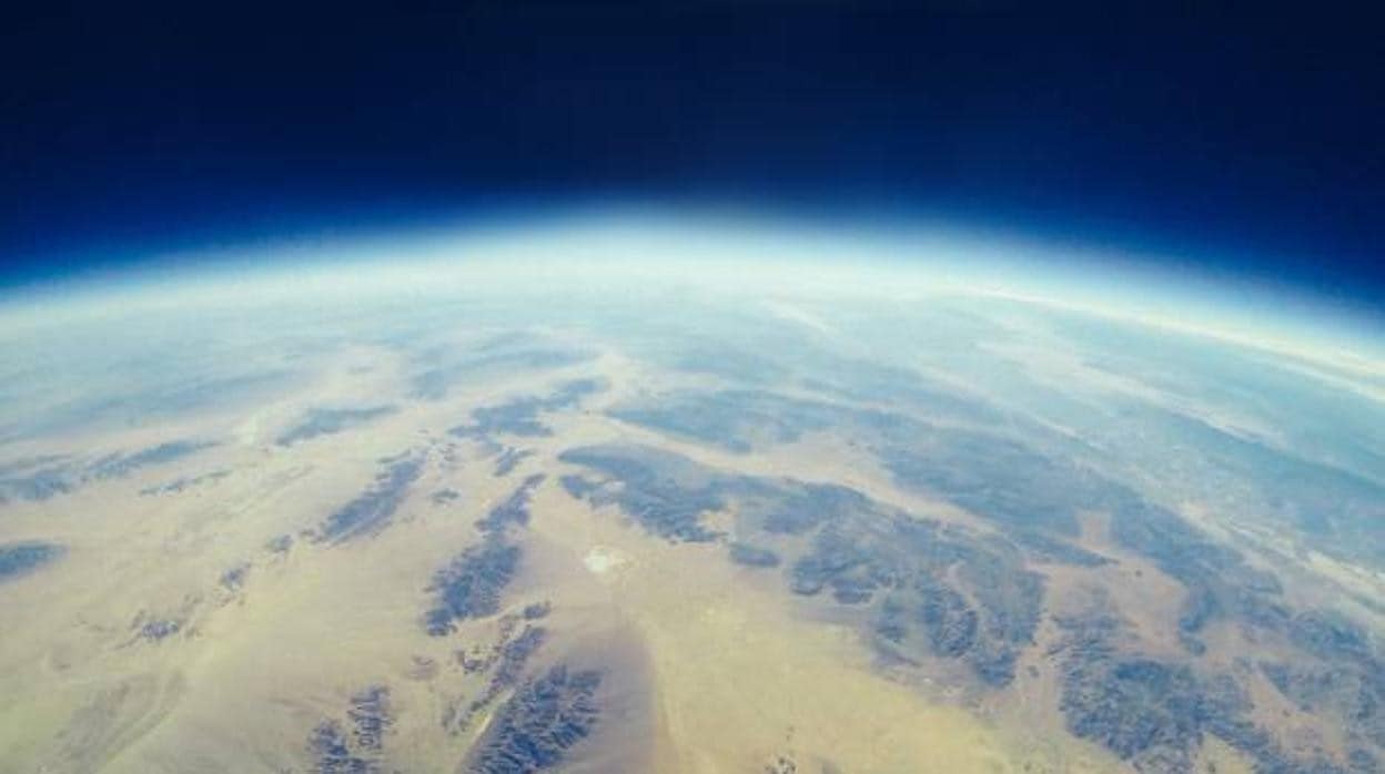 Vista de la atmósfera terrestre desde el espacio