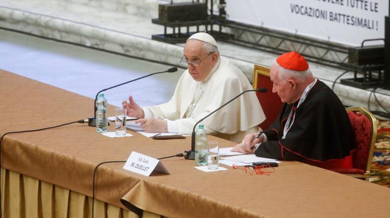 El Papa Francisco y el cardenal Marc Ouellet en la inauguración del Congreso