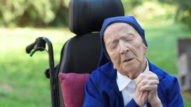 Sor André, la monja de 118 años que ya es la persona más longeva del mundo: «Trabajar me ha mantenido viva»