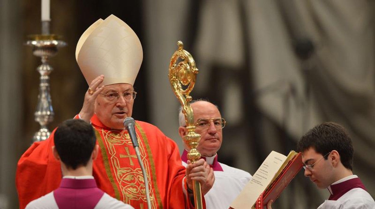 Como decano del Colegio Cardenalicio, Sodano fue el encargado de presidir la misa previa al cónclave que elegió al Papa Francisco, en marzo de 2013