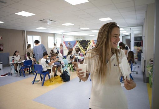 Los alumnos se trasladan a espacios comunes, más frescos, en las horas más cálidas