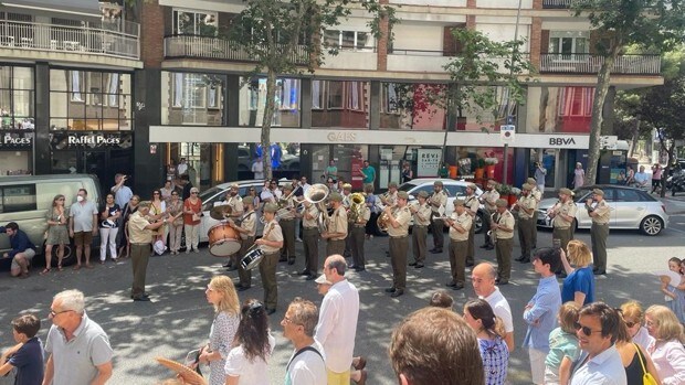 Jesucristo y el Ejército vuelven a tomar las calles de Barcelona