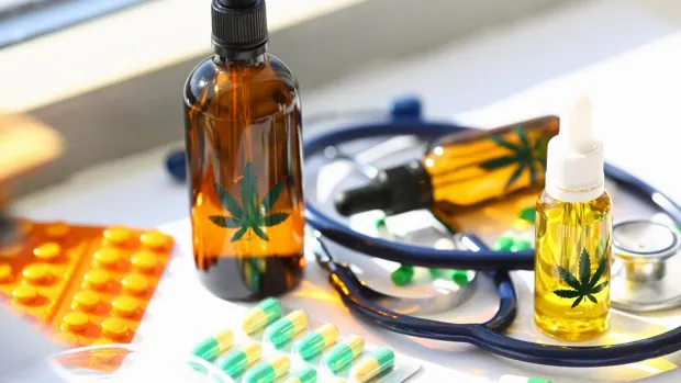 España aprueba el cannabis medicinal: estará disponible en farmacias a finales de año