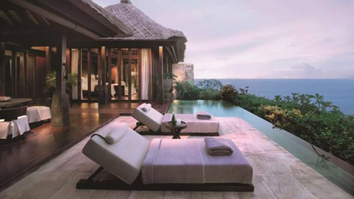 One Cliff Villa