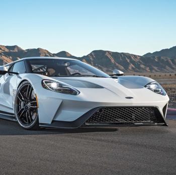 Modelo GT en color blanco