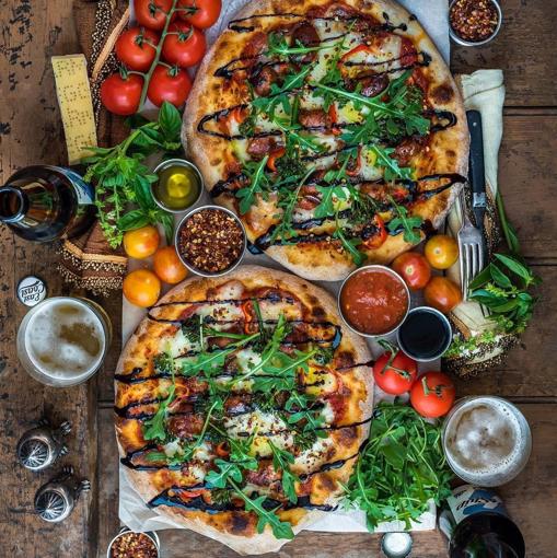 Bodegón gourmet con pizzas como protagonistas