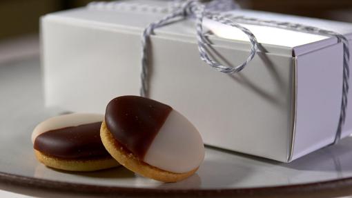 Black and White Coockies