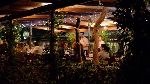 Terraza exterior del restaurante