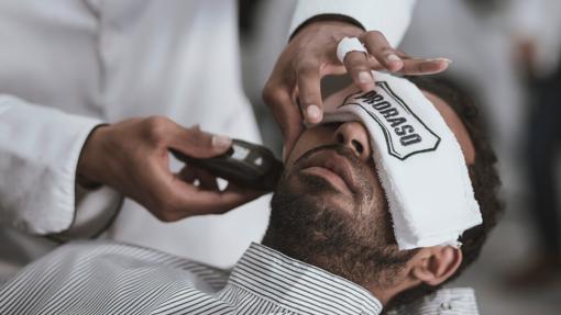 Cinco tratamientos que puedes hacerte en una barbería