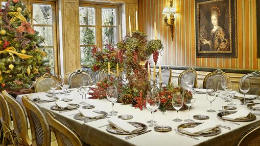 Salón decorado en Hotel Orfilia