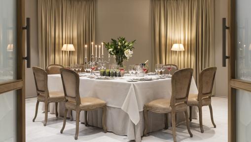Salón de URSO con decoración navideña