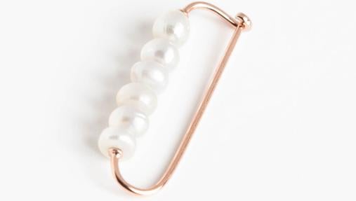 Broche con perlas