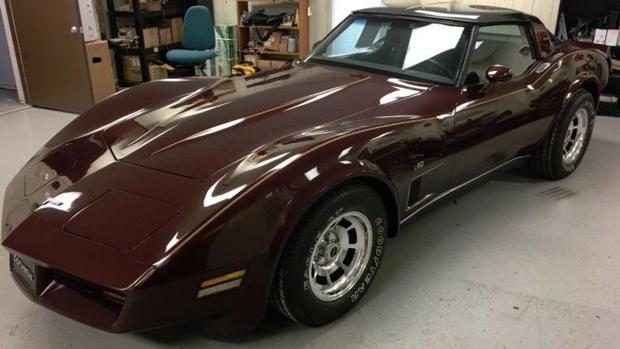 Un icónico Corvette que estuvo escondido durante 4o años sale por fin a la venta