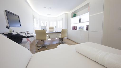 Uno de los espacios de la clínica ITYOS en Madrid