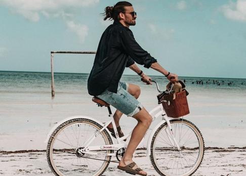 Tendencias en sandalias de hombre: cómo, dónde y por qué llevarlas