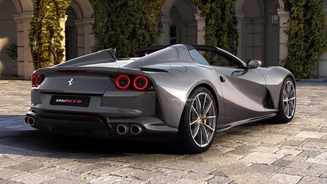 En la trasera del nuevo Ferrari 812 GTS se obserban los principales cambios