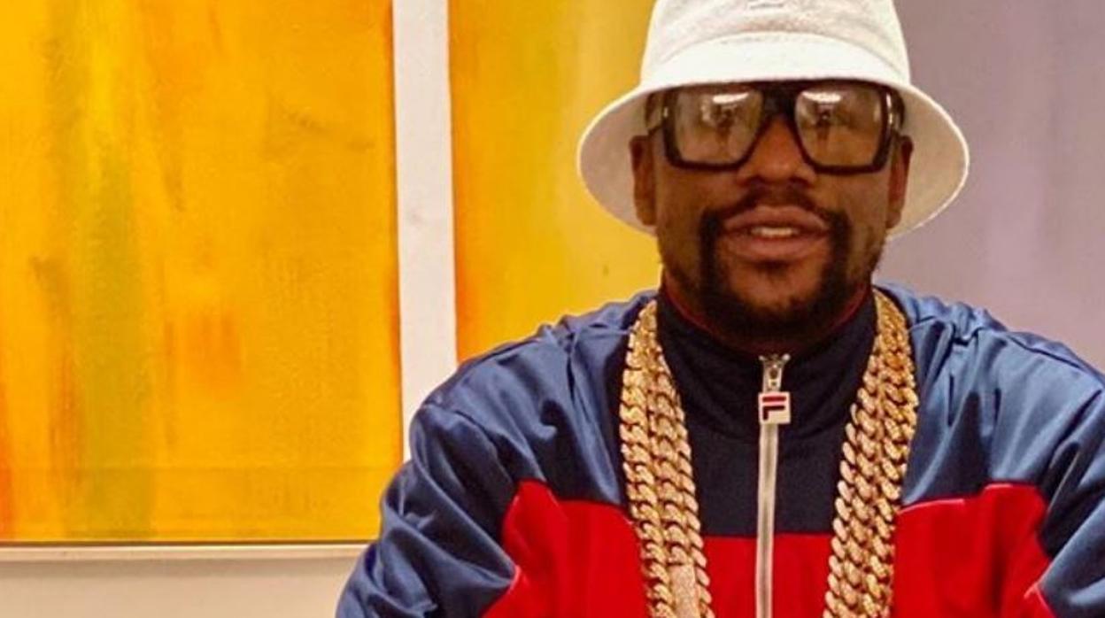 El boxeador inculca a su hija su particular forma de exhibir su poder