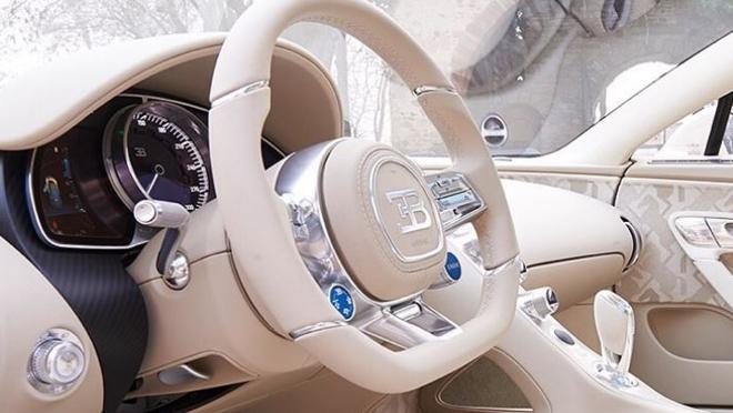 Interior de lujo del Bugatti Hermès Edition