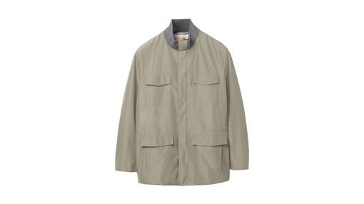 Parka técnica con capucha y bolsillos, de Falconeri (997 €)