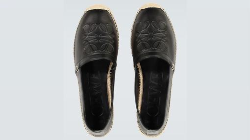 Alpargatas de piel con logo, de Loewe (350€)