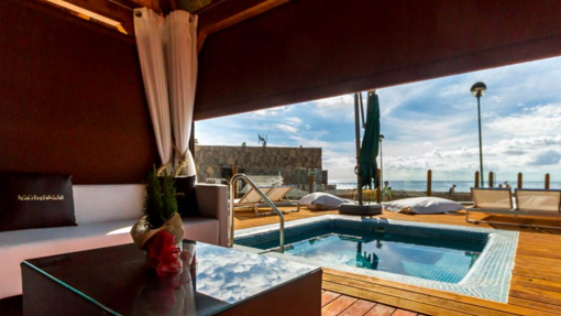 Cabaña privada del Amadores Beach Club de Las Palmas