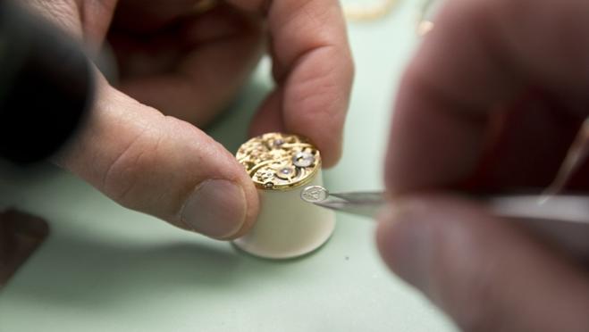 El servicio al cliente de Patek Philippe abarca una extensa variedad de intervenciones, desde el mantenimiento de un reloj de máximo 30 años de antigüedad, a la restauración de piezas más antiguas - © D.R.