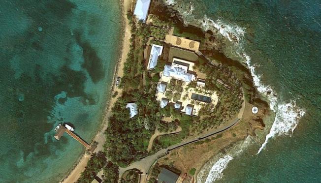 El lote también incluye su propiedad en las Islas Vírgenes