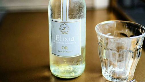 Limonada con oro de 24 quilates de Exilia