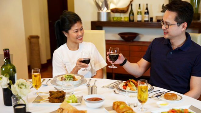 Disfruta de la comida de Singapore Airlines en casa con su servicio a domicilio