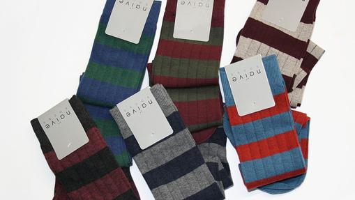 Calcetines con estampados a rayas