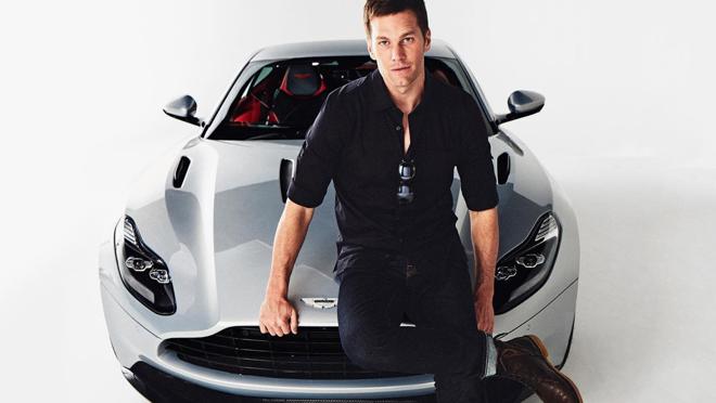 Tom Brady en una de las imágenes de campaña de Aston Martin