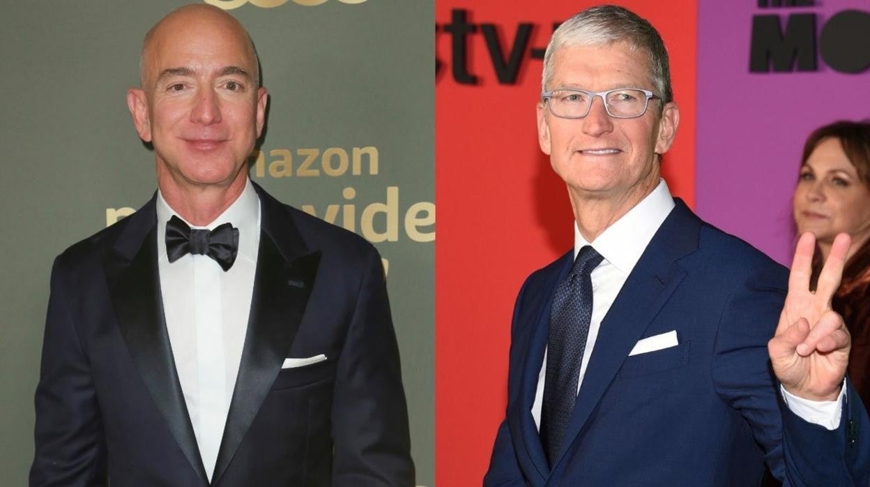 Jeff Bezos y Tim Cook