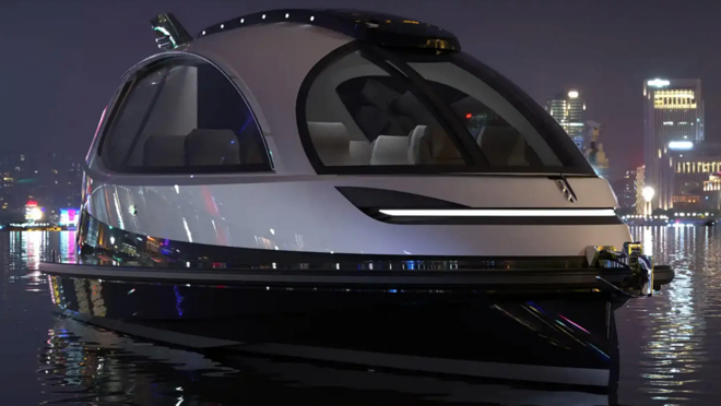 Este modelo tiene 7,5 metros de longitud y alcanza los 35 nudos de velocidad máxima