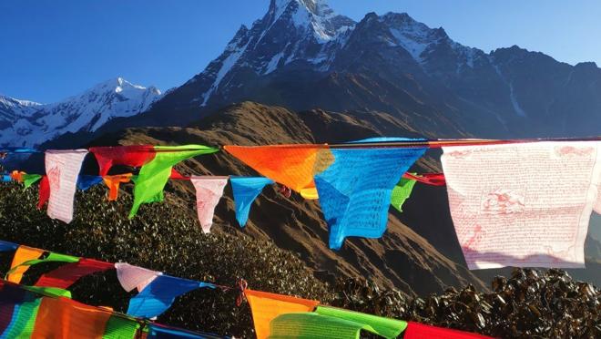 El vuelo es para una sola persona, pero el viaje por Nepal se puede hacer acompañado pagando más