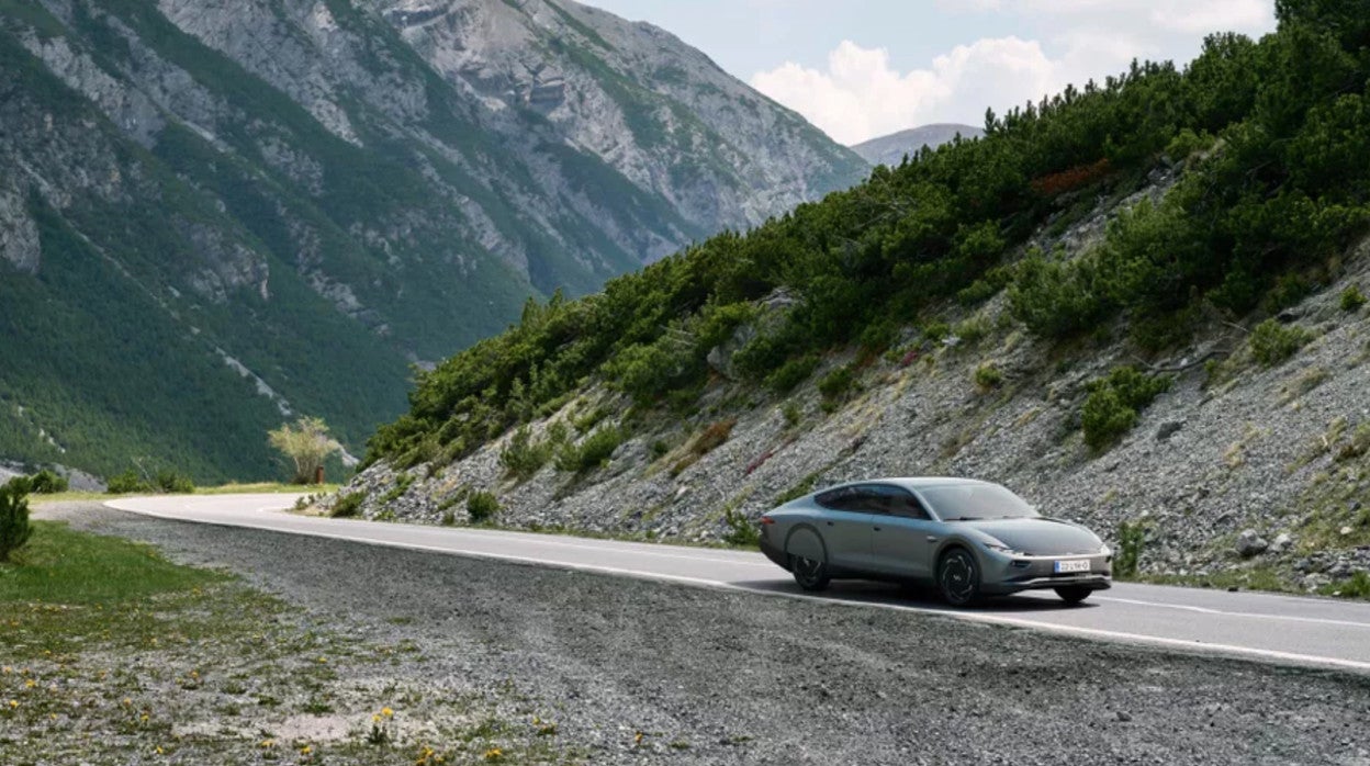Todo lo que hay que saber del Lightyear 0, un coche con carga solar
