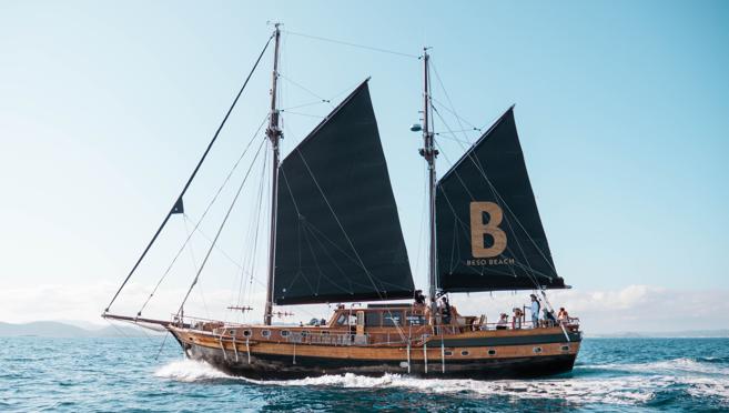 La goleta turca de Beso Beach, en Islas Baleares.