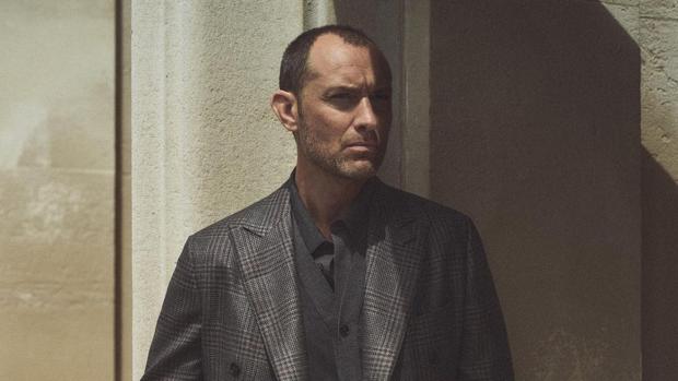 La lista de prendas infalibles con la que triunfar en tu cena de empresa