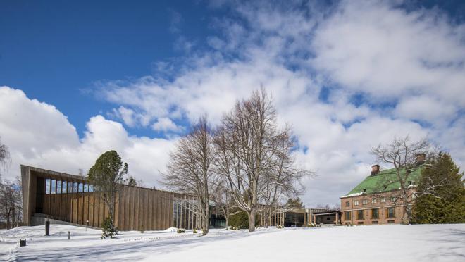 Junto al edificio original se levantó el moderno anexo