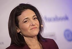 La directora operativa de Facebook, Sheryl Sandberg