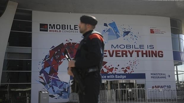 MWC 16: nuevos «smartphones», realidad virtual y otras novedades