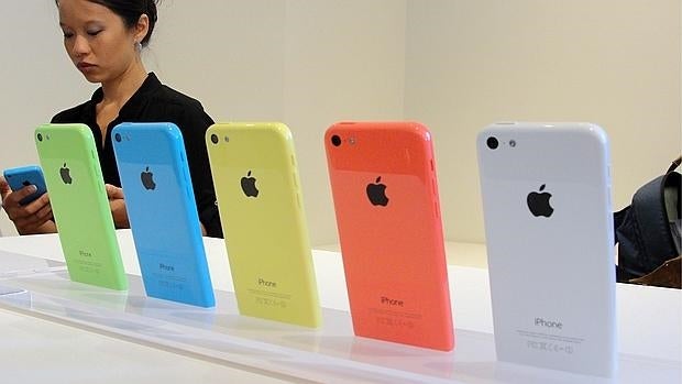 El FBI admite que cometió un «error» al manejar el iPhone del asesino de San Bernardino