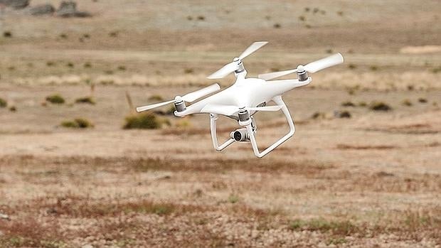 DJI Phantom 4: el dron capaz de superar obstáculos y seguir los pasos de una persona